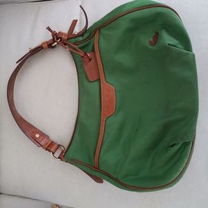 Dooney & Bourke leather trim cancas purse